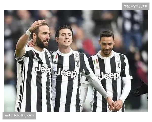 红军三线作战压力显现 赛季重心或转向杯赛争夺 红军三线作战压力显现 赛季重心或转向杯赛争夺